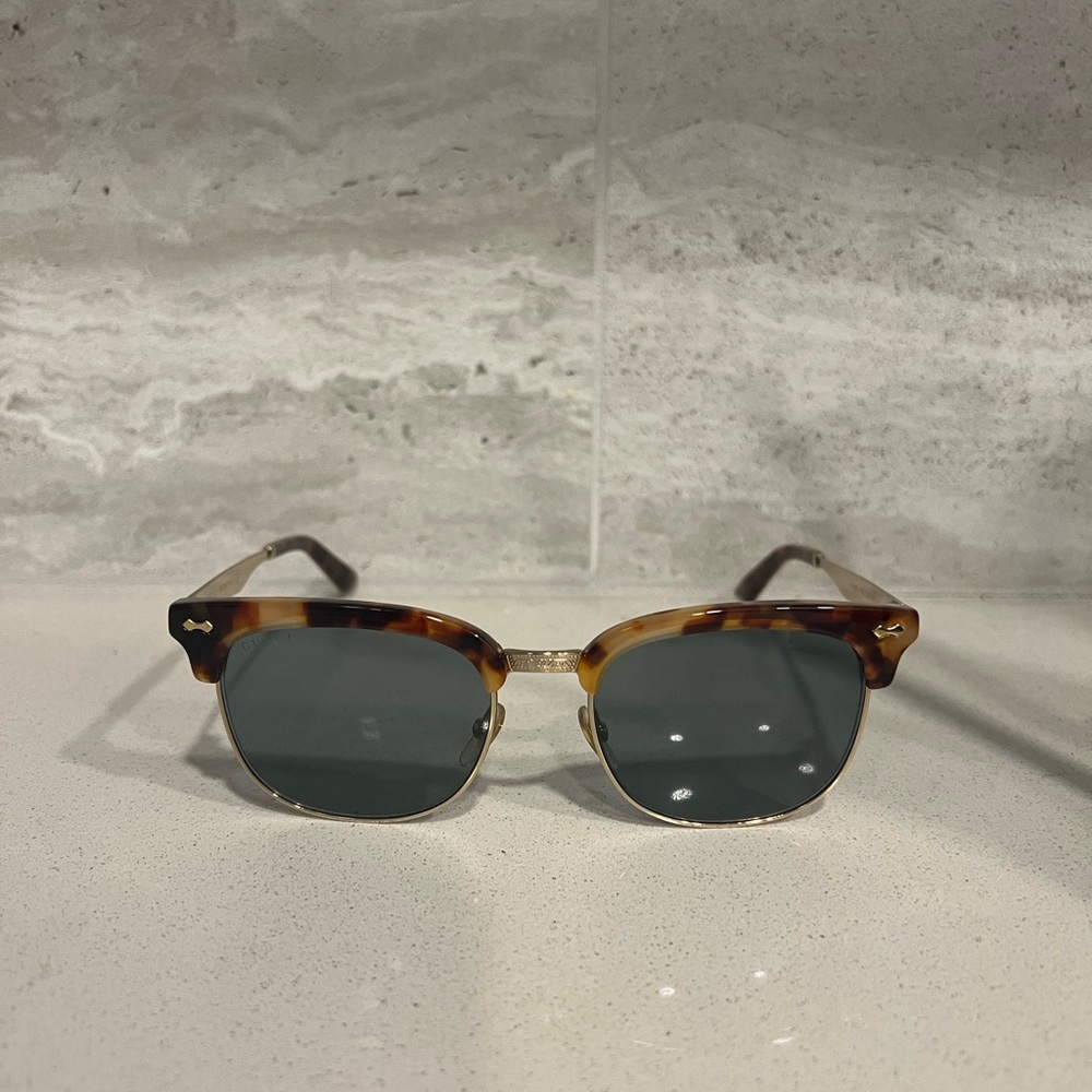 GUCCI GG0055S